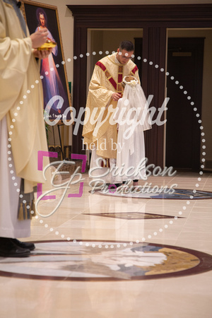 Eucharist 11514 Carmen_006