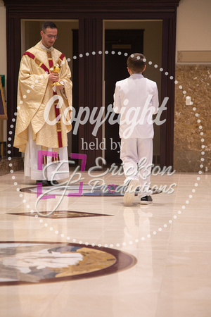 Eucharist 03406 Tryker_006